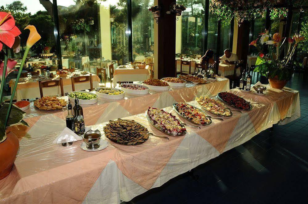 Hotel Costa Verde Milano Marittima Bagian luar foto