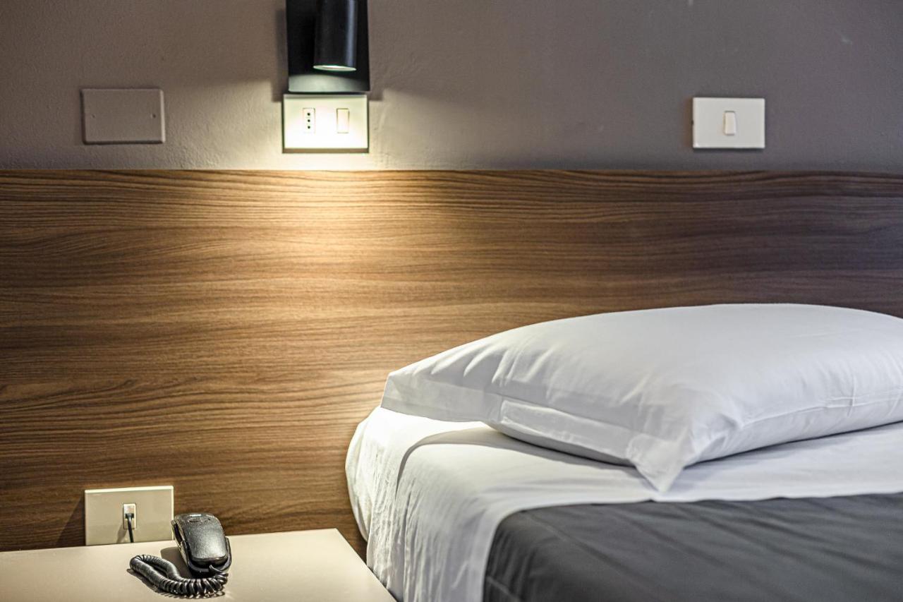 Hotel Costa Verde Milano Marittima Bagian luar foto