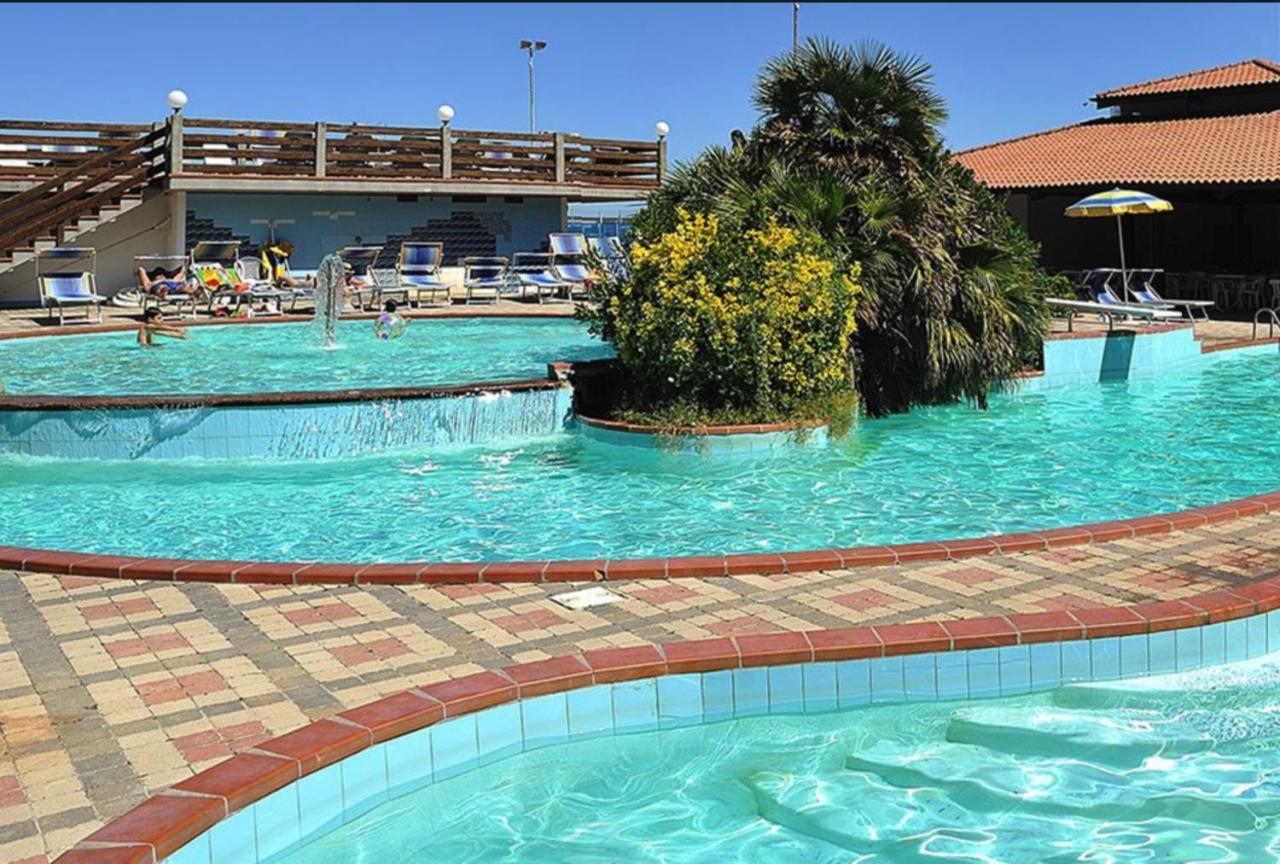 Hotel Costa Verde Milano Marittima Bagian luar foto