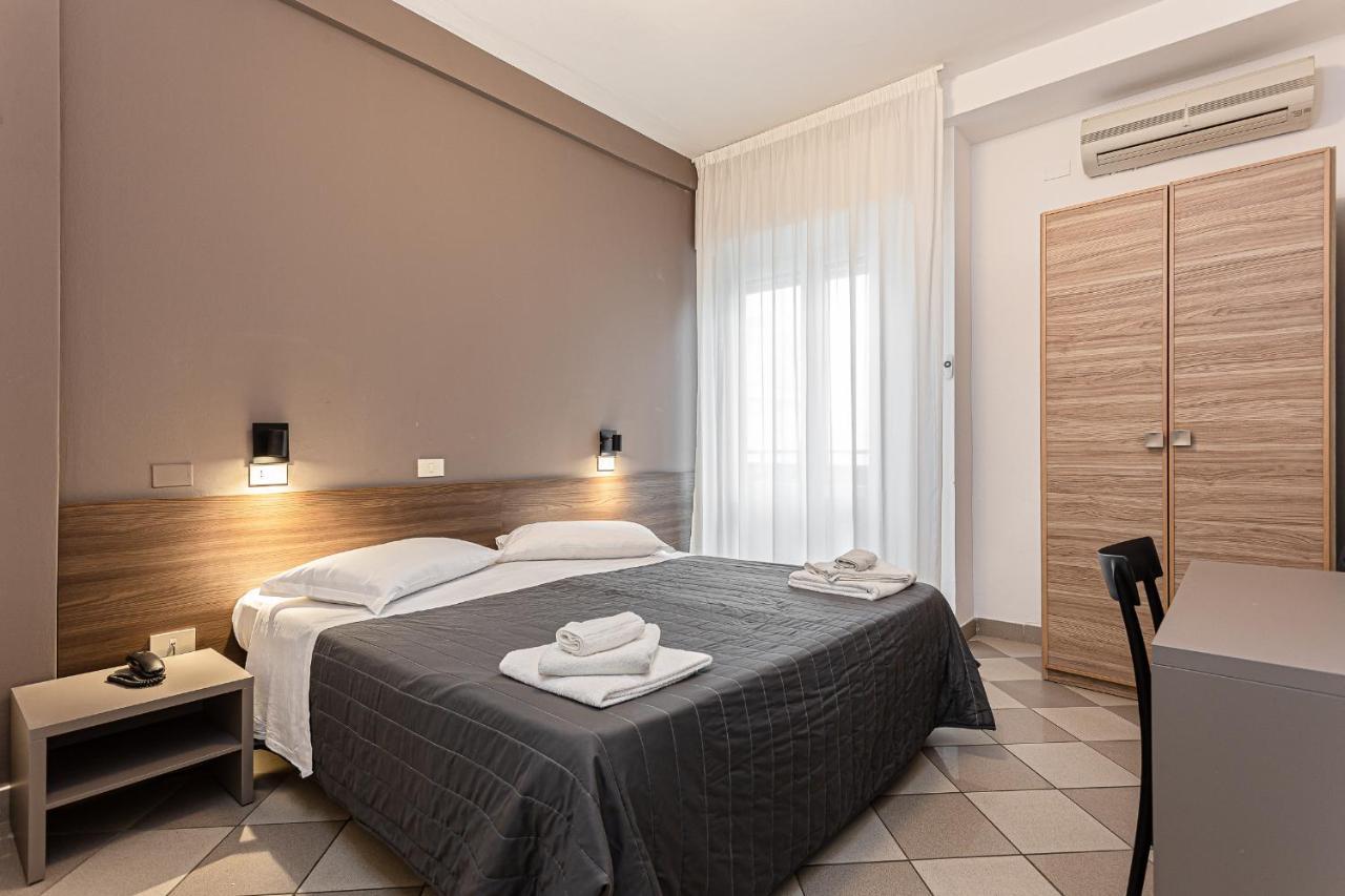Hotel Costa Verde Milano Marittima Bagian luar foto