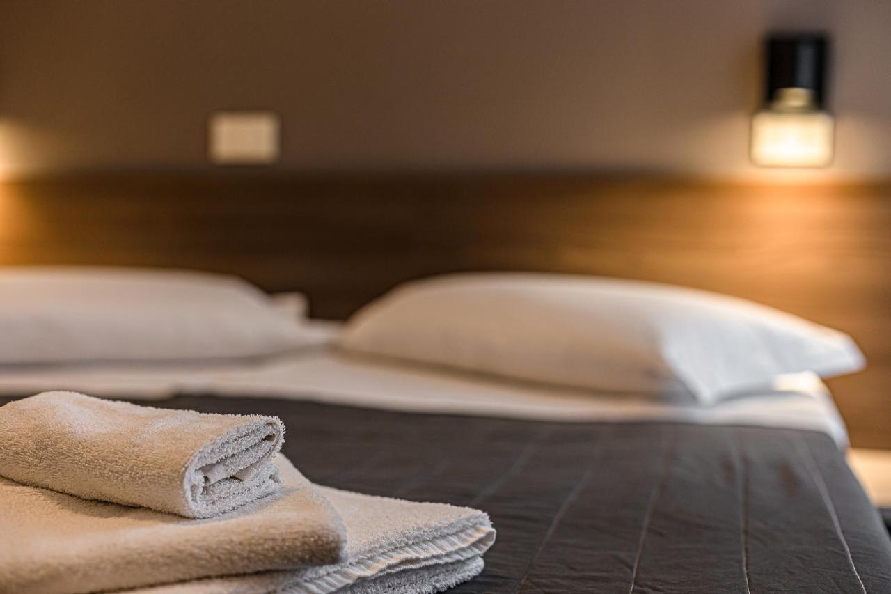 Hotel Costa Verde Milano Marittima Bagian luar foto